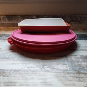 Tupperware set